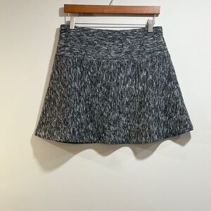 Banana Republic Women's Heather Black and Gray Circle Skirt Size M Petite